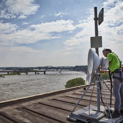 Camerabewaking met een draadloze verbinding van Adhetec.